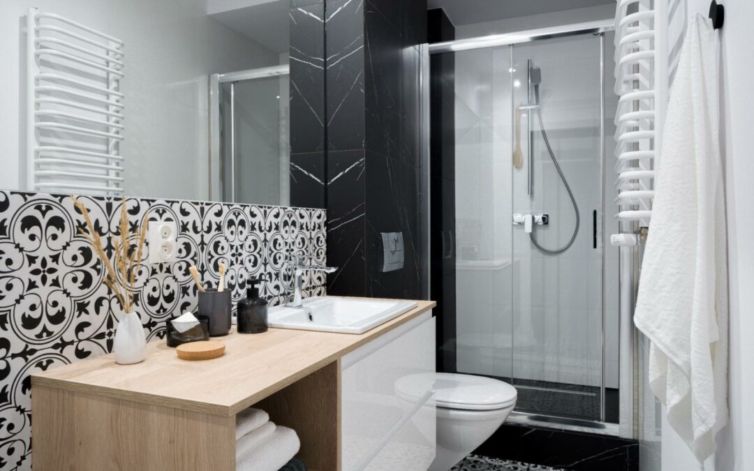 découvrez nos conseils et idées pour l’aménagement de votre salle de bain : optimisation de l’espace, choix des matériaux, inspirations déco et solutions pratiques pour un intérieur fonctionnel et design.