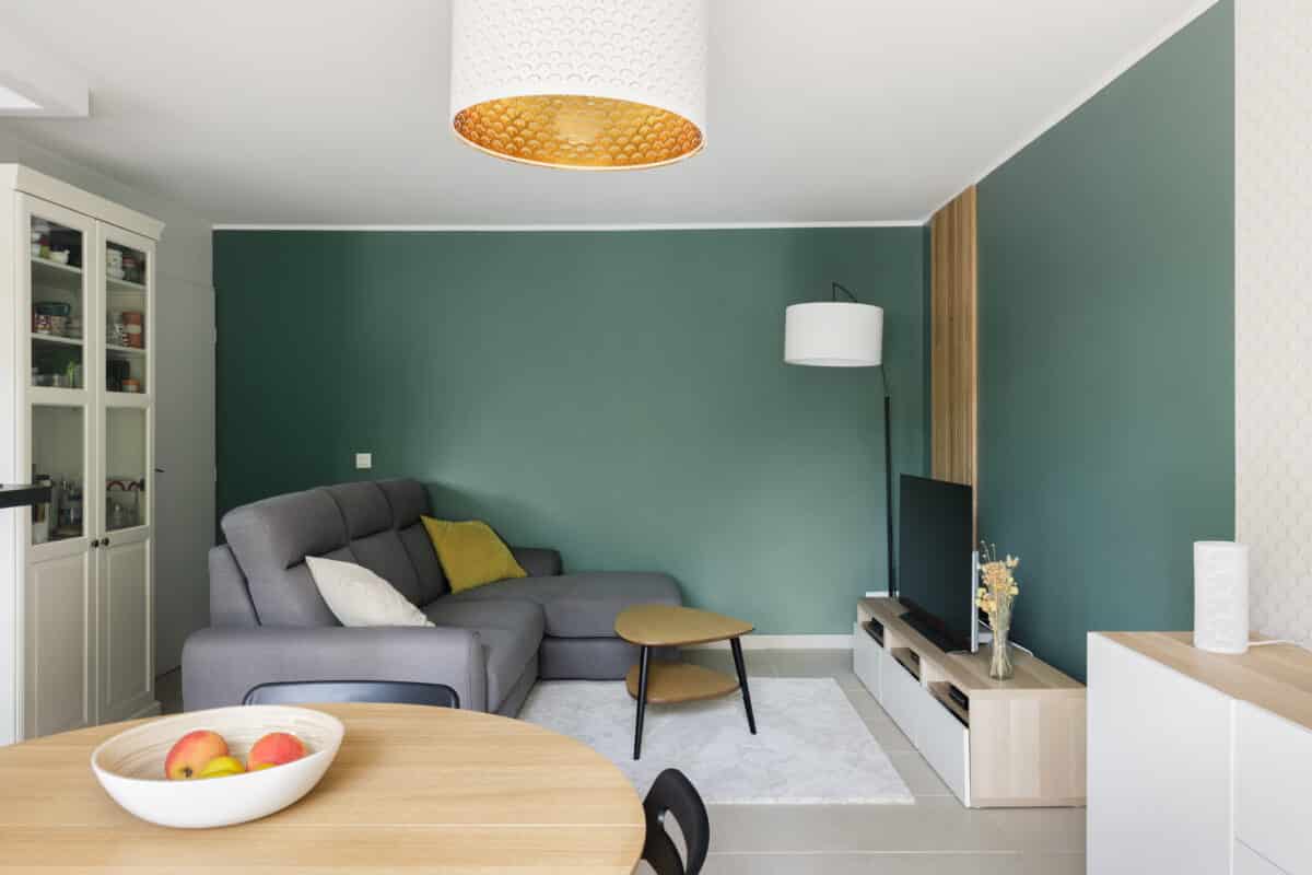 découvrez le coût moyen au m² pour vos travaux de peinture : prix, éléments à prendre en compte, conseils pour estimer et optimiser votre budget peinture.