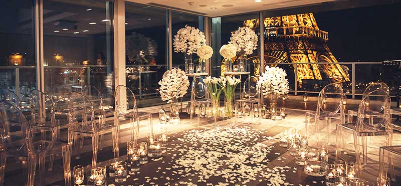 découvrez un espace élégant à paris, idéal pour vos événements privés ou professionnels. profitez d'un cadre raffiné au cœur de la capitale, alliant confort et sophistication pour une expérience inoubliable.