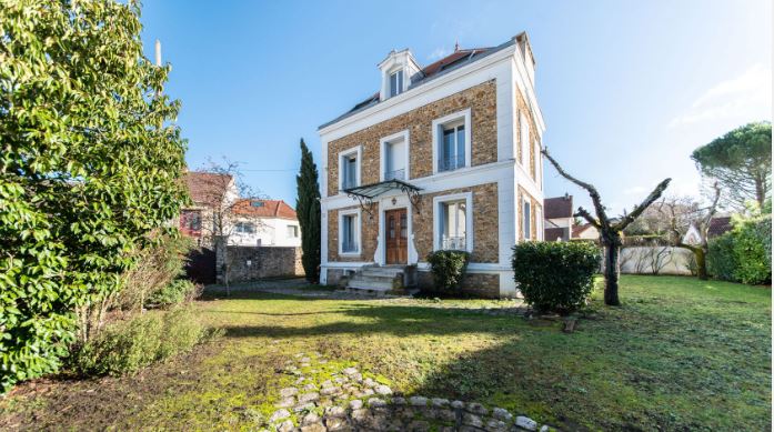 découvrez comment moderniser l'électricité d'une maison historique à paris en alliant sécurité, respect du patrimoine et solutions innovantes pour un confort optimal.