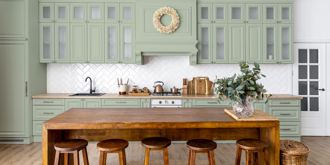 donnez un coup de jeune à votre cuisine vintage à paris 12 ! conseils, idées déco et astuces pour moderniser votre espace avec style tout en préservant son charme rétro.