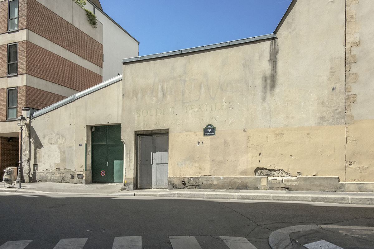 découvrez nature urbaine 75003 : un espace de verdure au cœur de paris, dédié à l'agriculture urbaine, aux ateliers écologiques et à la détente dans le 3e arrondissement.