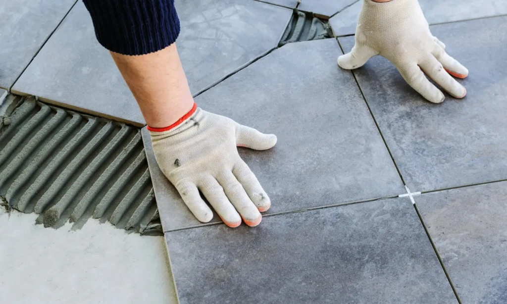 découvrez le prix du carrelage au m² : comparez les tarifs selon les matériaux, la qualité et la pose. conseils pour estimer votre budget et réussir vos travaux.