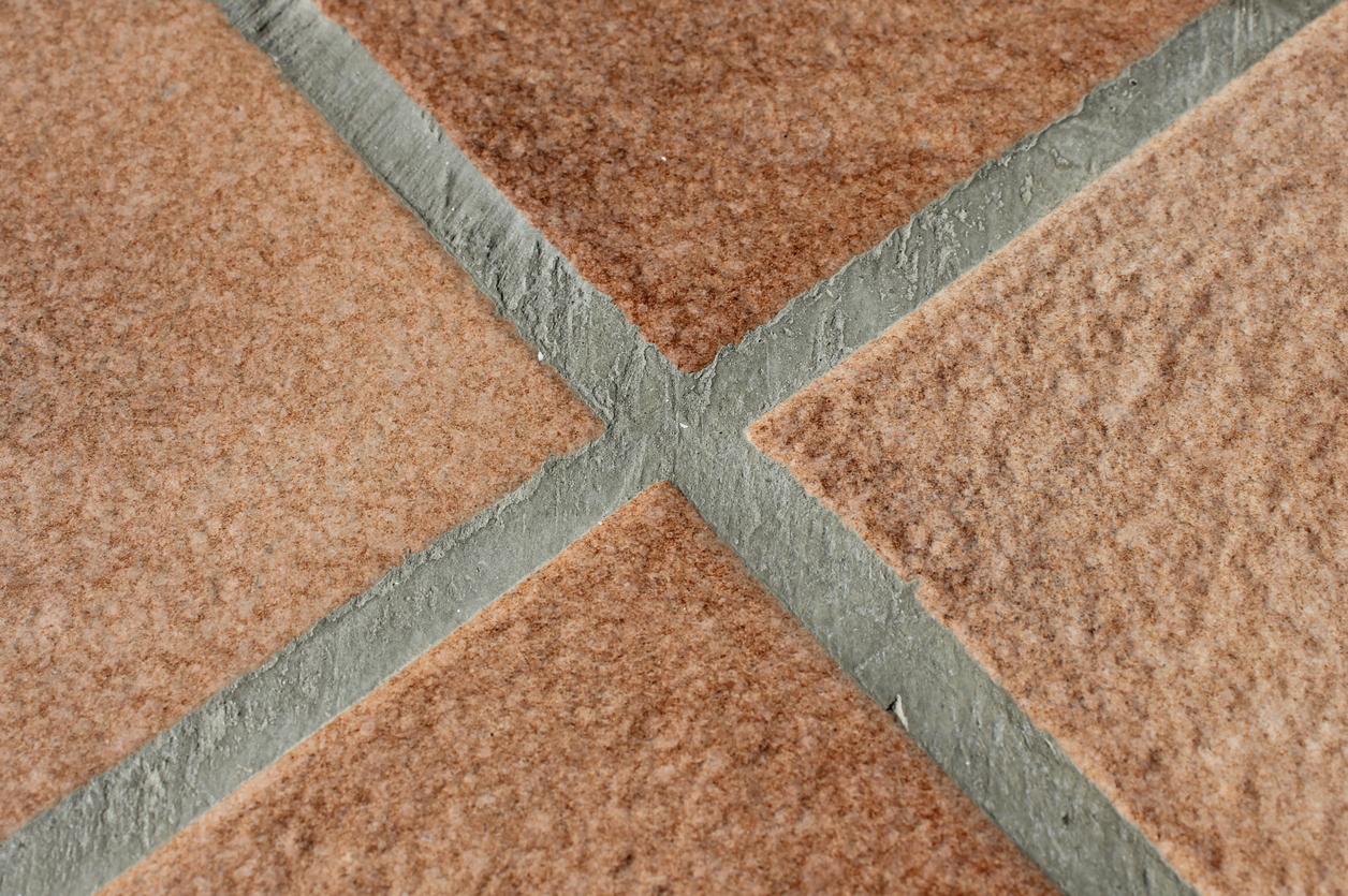 optez pour un remplacement de carrelage rapide et efficace. découvrez nos solutions professionnelles pour rénover votre sol en un minimum de temps et sans tracas.