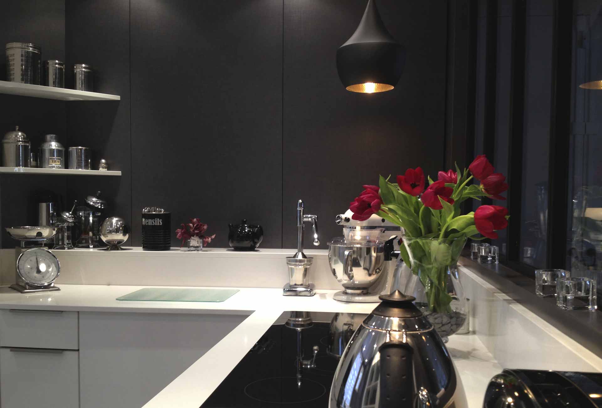 confiez la rénovation de votre cuisine à paris à des experts ! bénéficiez de conseils personnalisés, d'un accompagnement complet et d'une transformation sur mesure pour une cuisine moderne et fonctionnelle.