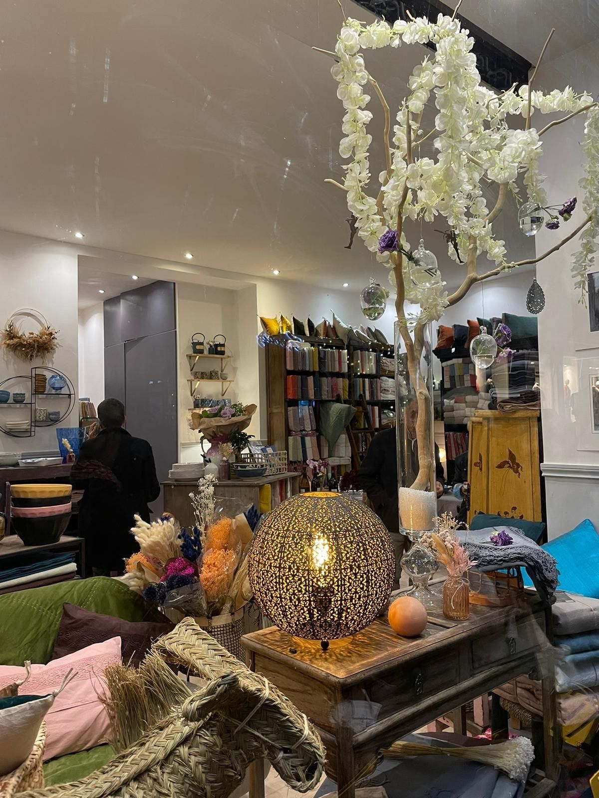 confiez votre projet de rénovation intérieure à paris 75014 à des experts ! devis gratuit, conseils personnalisés et travaux de qualité pour sublimer votre appartement ou maison.