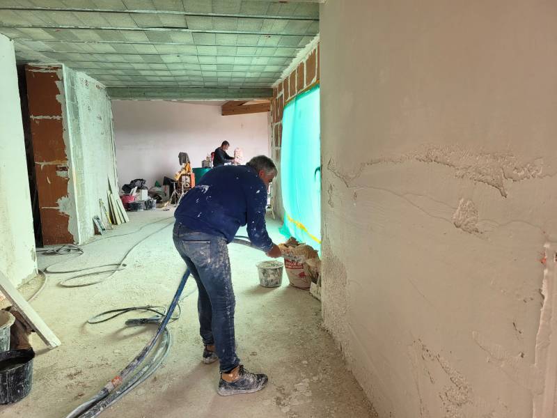 découvrez nos solutions de rénovation professionnelle pour transformer et valoriser vos espaces de travail, bureaux ou commerces. faites confiance à notre expertise pour des résultats rapides, durables et adaptés à tous vos besoins.