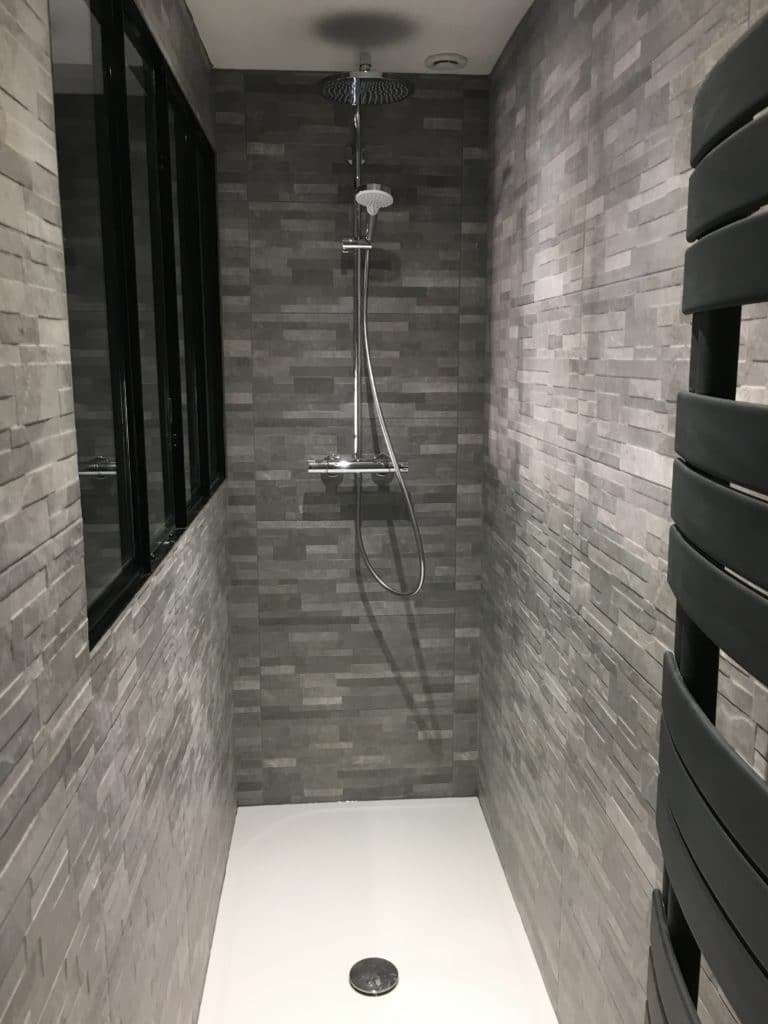 profitez de la tva réduite pour la rénovation de votre salle de bain à paris 75009. bénéficiez d’économies sur vos travaux avec nos experts qualifiés et des services adaptés à vos besoins.