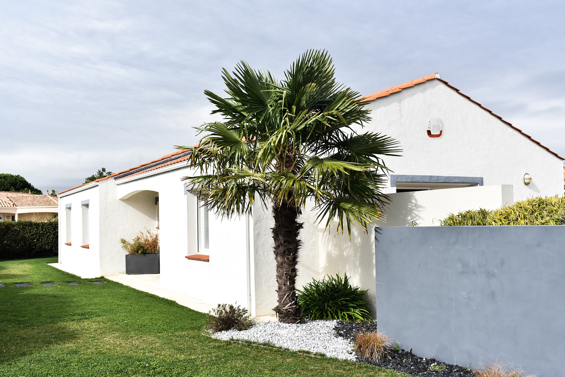 installation d'alarme maison à malakoff par un électricien professionnel. sécurisez votre habitation avec des solutions fiables et performantes.