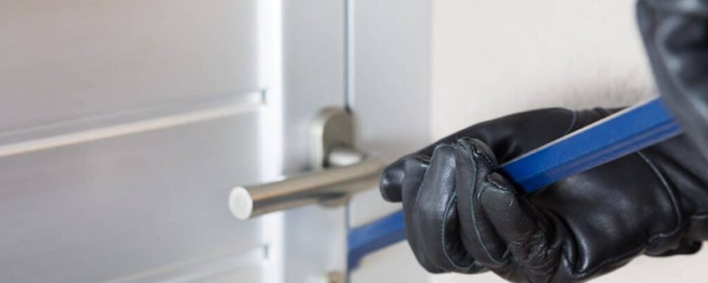 découvrez nos astuces serrurerie essentielles pour renforcer la sécurité de votre maison et protéger efficacement votre domicile contre les intrusions.