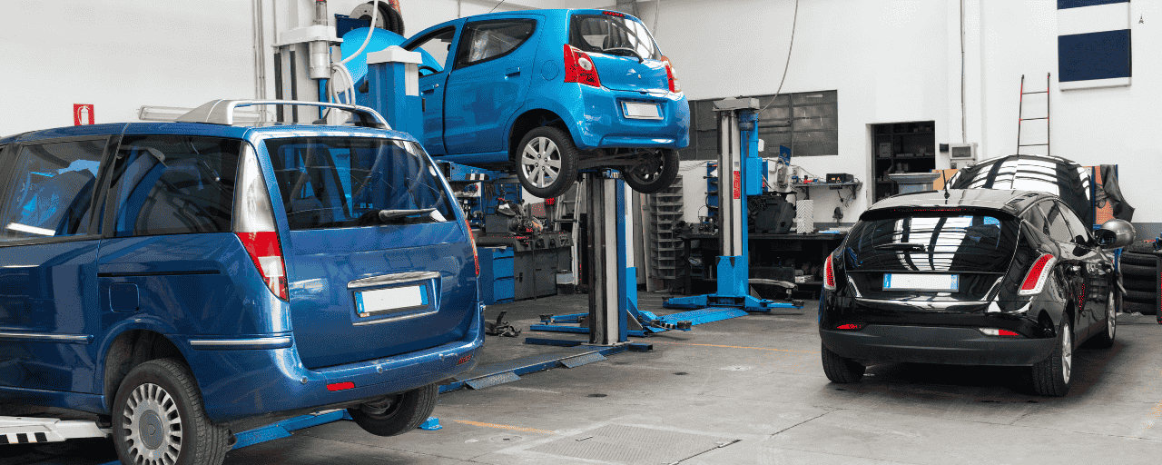 découvrez tout ce qu'il faut savoir sur le coût d'un garage : prix de construction, frais annuels, astuces pour économiser et conseils pour bien choisir votre garage.