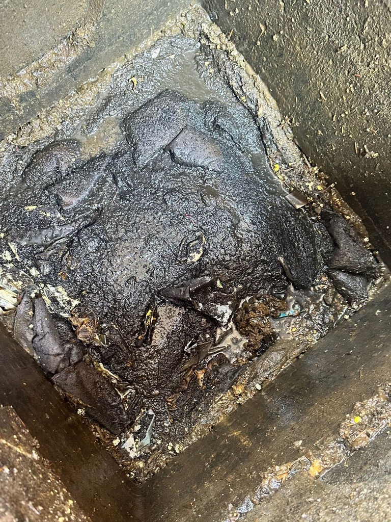 service de débouchage rapide des canalisations à ivry-sur-seine, intervention efficace et professionnelle pour éliminer tous types d'obstructions.