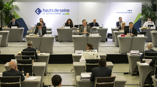 découvrez comment la modernisation des espaces à bagneux transforme la ville pour attirer de nouveaux talents et stimuler l'innovation.