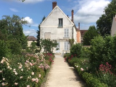 découvrez moigny-sur-école, charmant village de l’essonne au cœur du parc naturel du gâtinais. histoire, nature et patrimoine vous attendent pour une escapade authentique près de paris.