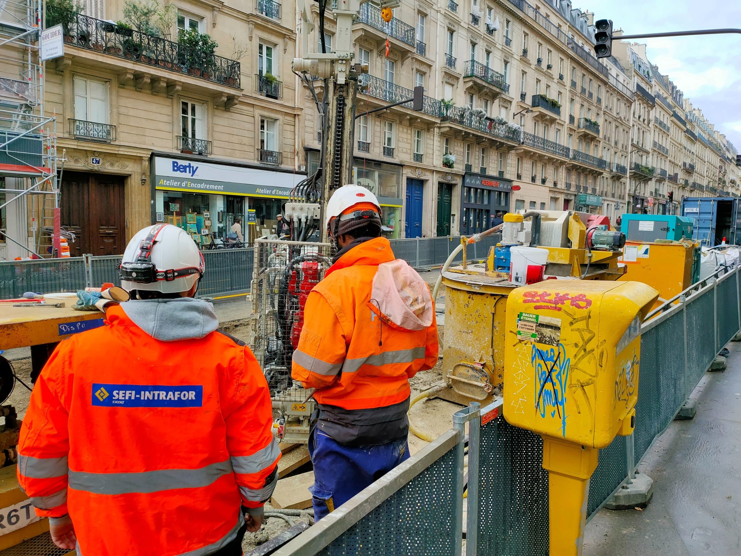 confiez votre projet de rénovation à paris à des experts qualifiés. bénéficiez d'un accompagnement personnalisé et de services sur-mesure pour transformer votre intérieur avec professionnalisme.