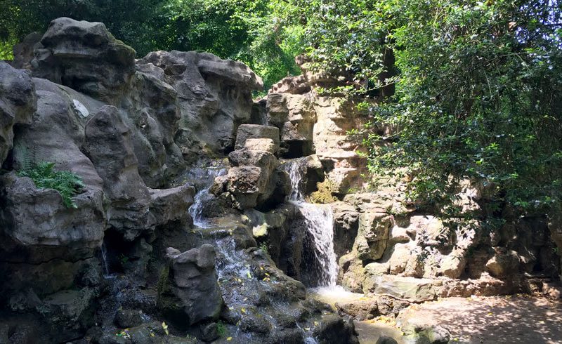 découvrez le projet de revitalisation des buttes-chaumont : un programme ambitieux pour préserver l'environnement, améliorer les espaces verts et renforcer l'attractivité de ce parc emblématique de paris.