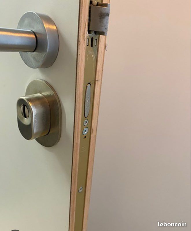 serrurier urgence à levallois-perret : intervention rapide 24h/24 pour dépannage, ouverture de porte, changement de serrure et réparation sécurisée.