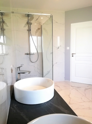 faites confiance à nos spécialistes salle de bain pour la rénovation, la conception et l’aménagement sur mesure de votre espace. bénéficiez de conseils experts pour une salle de bain moderne et fonctionnelle.