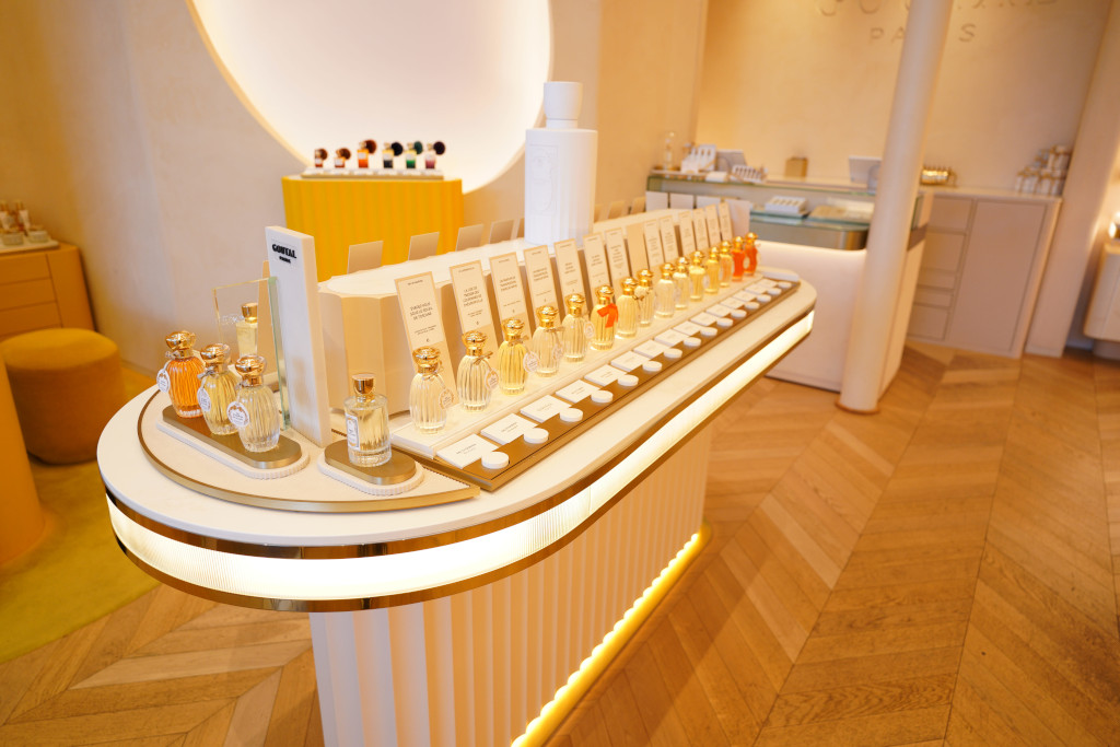 découvrez comment transformer votre espace intérieur à paris en 2025 grâce aux dernières tendances en design et en aménagement, pour un intérieur moderne, fonctionnel et élégant.