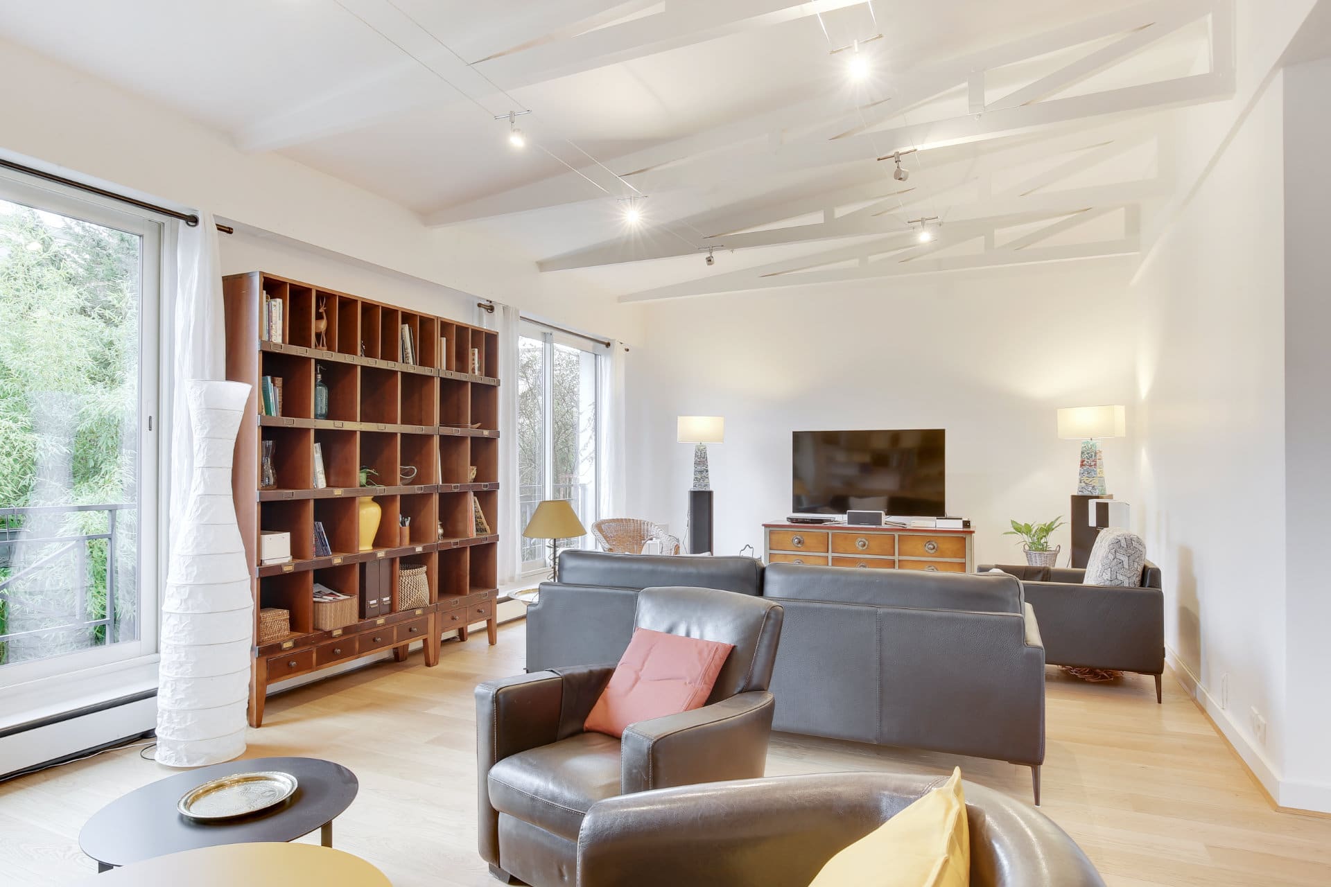 découvrez nos services de travaux et rénovations à bourg-la-reine pour transformer et valoriser votre habitation avec des professionnels expérimentés.